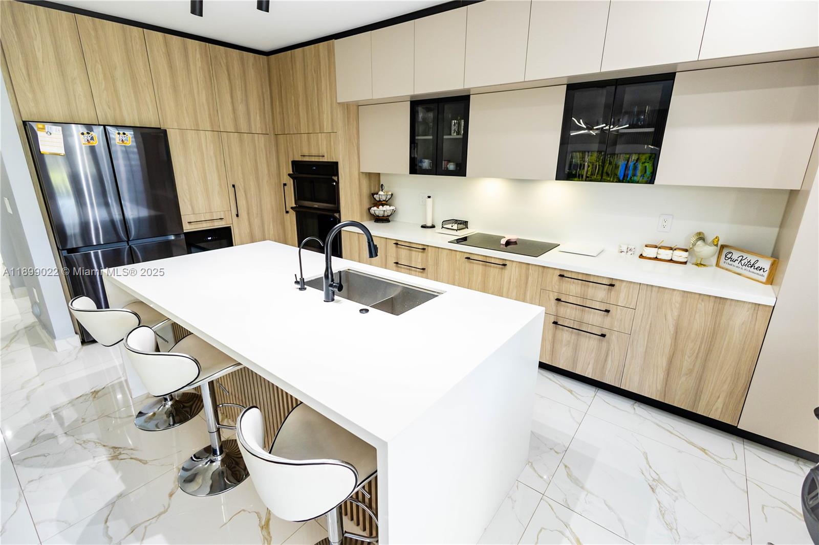 DORAL CAY - Residential Lease