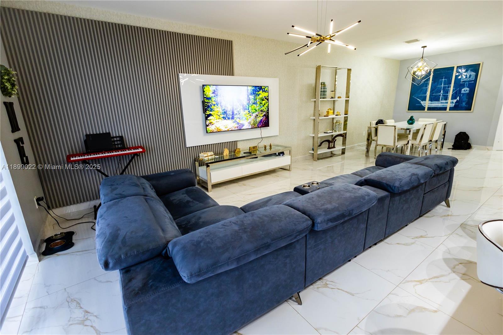 DORAL CAY - Residential Lease