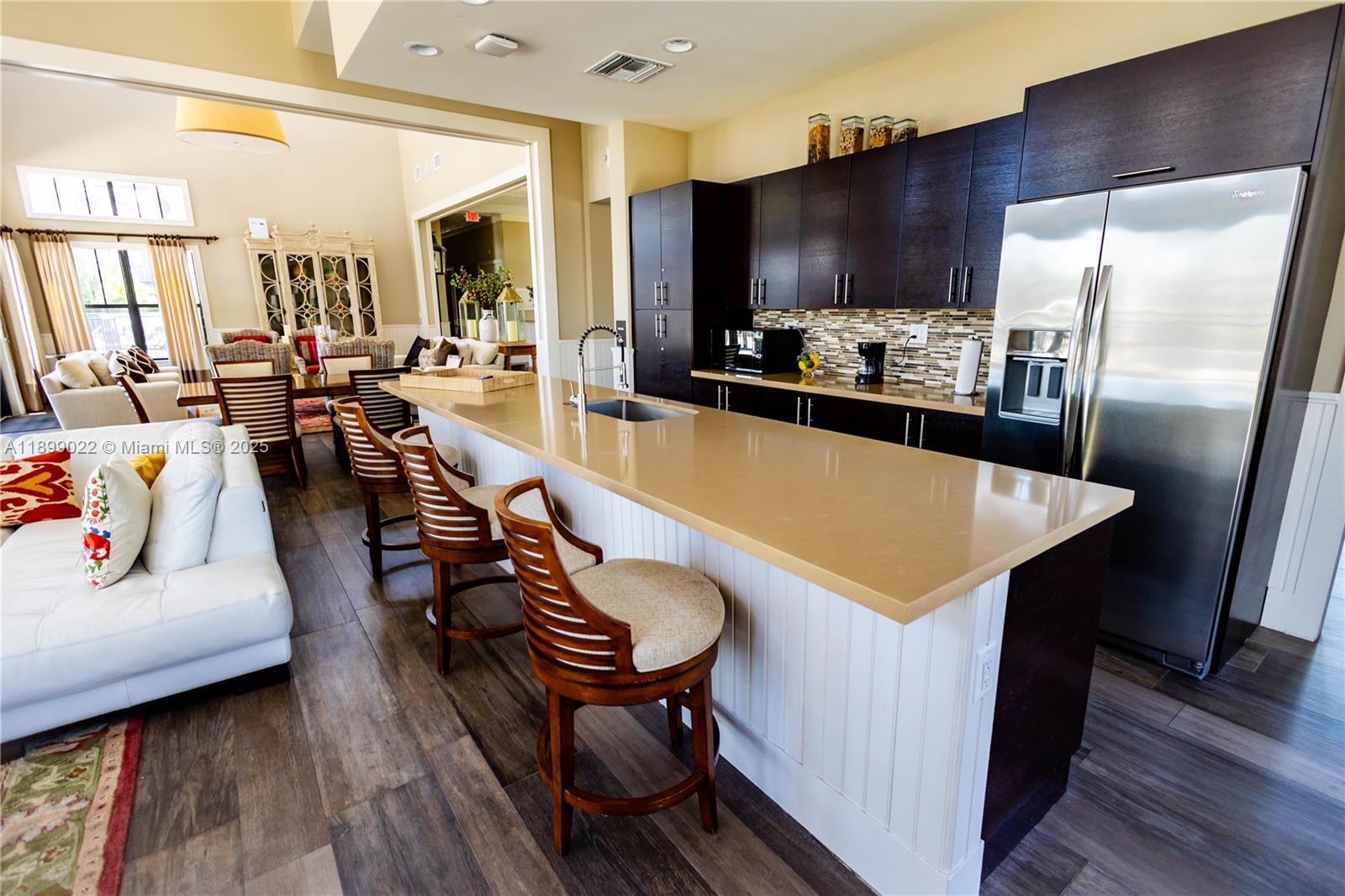 DORAL CAY - Residential Lease