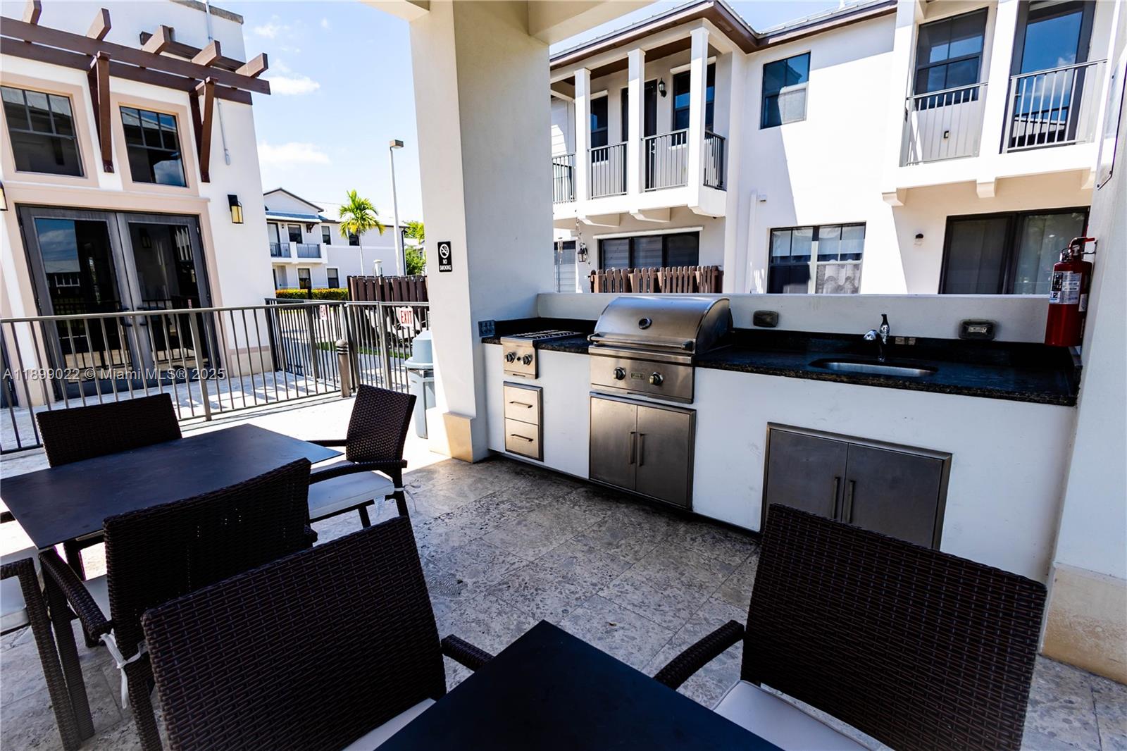 DORAL CAY - Residential Lease