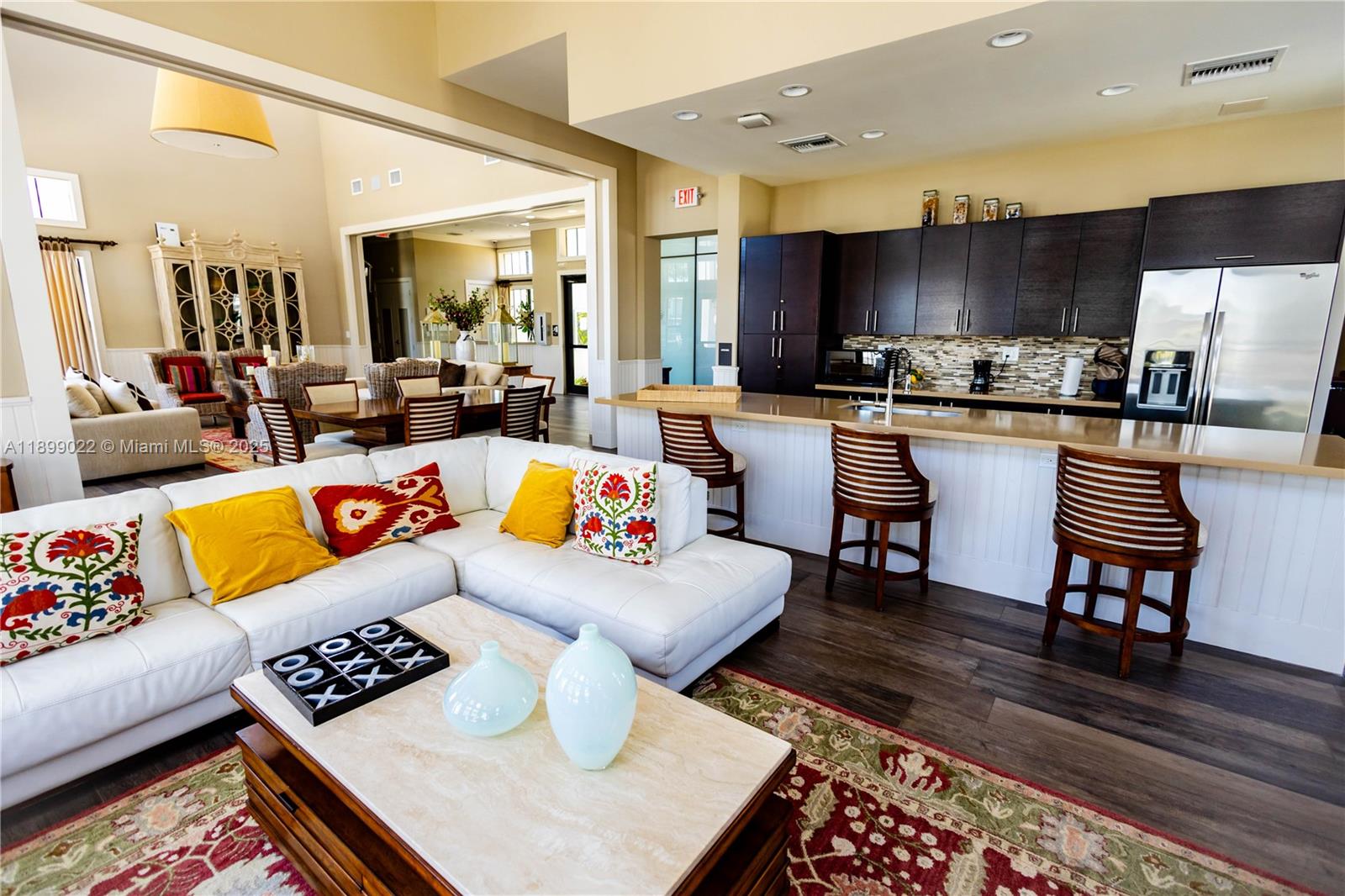 DORAL CAY - Residential Lease