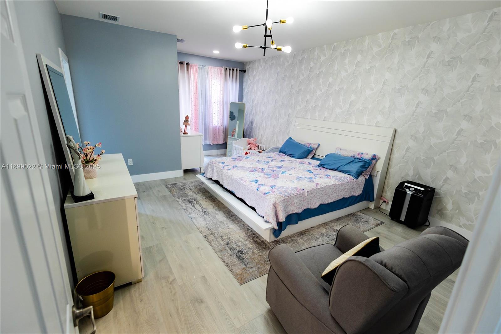 DORAL CAY - Residential Lease