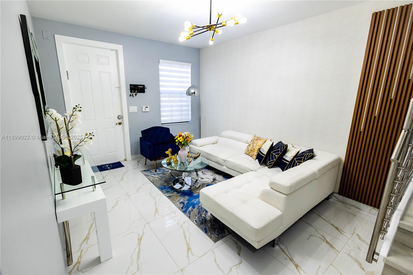 DORAL CAY - Residential Lease