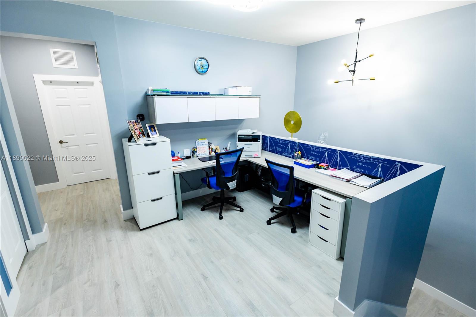 DORAL CAY - Residential Lease