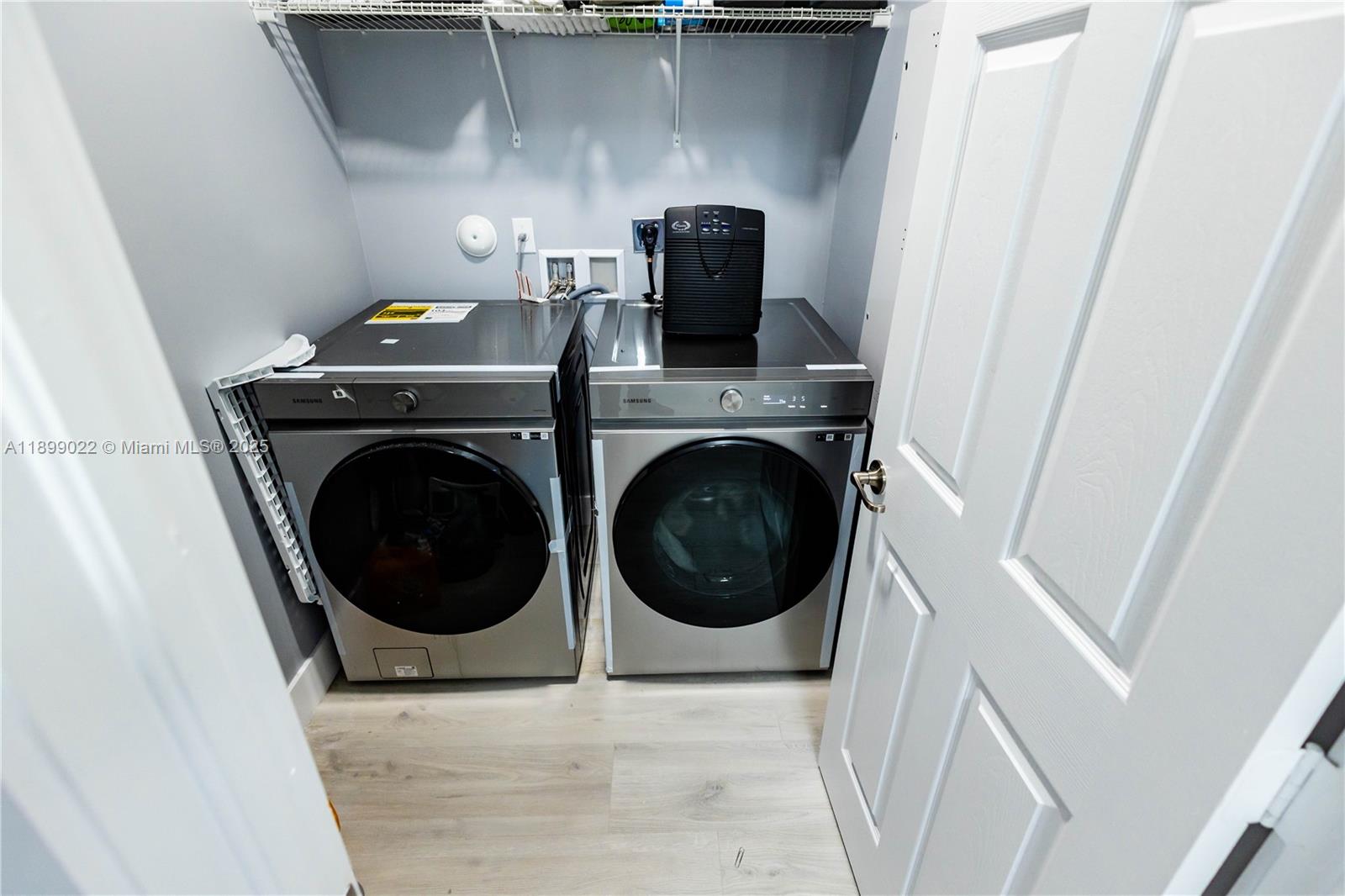 DORAL CAY - Residential Lease