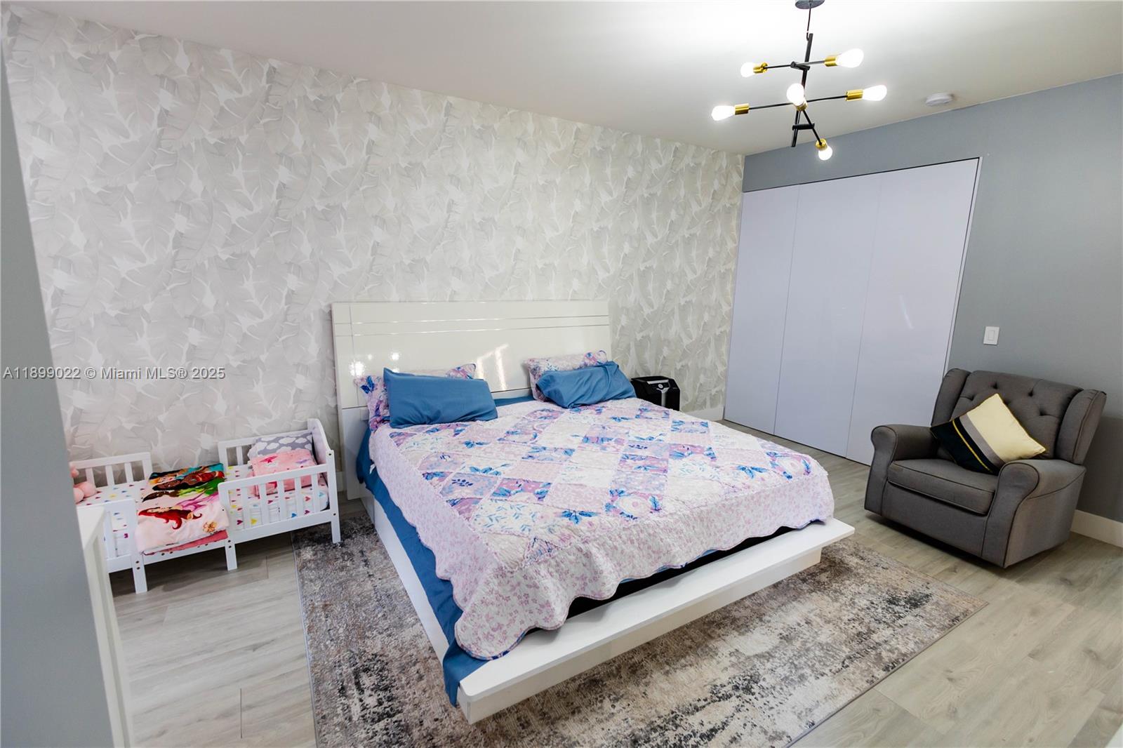 DORAL CAY - Residential Lease