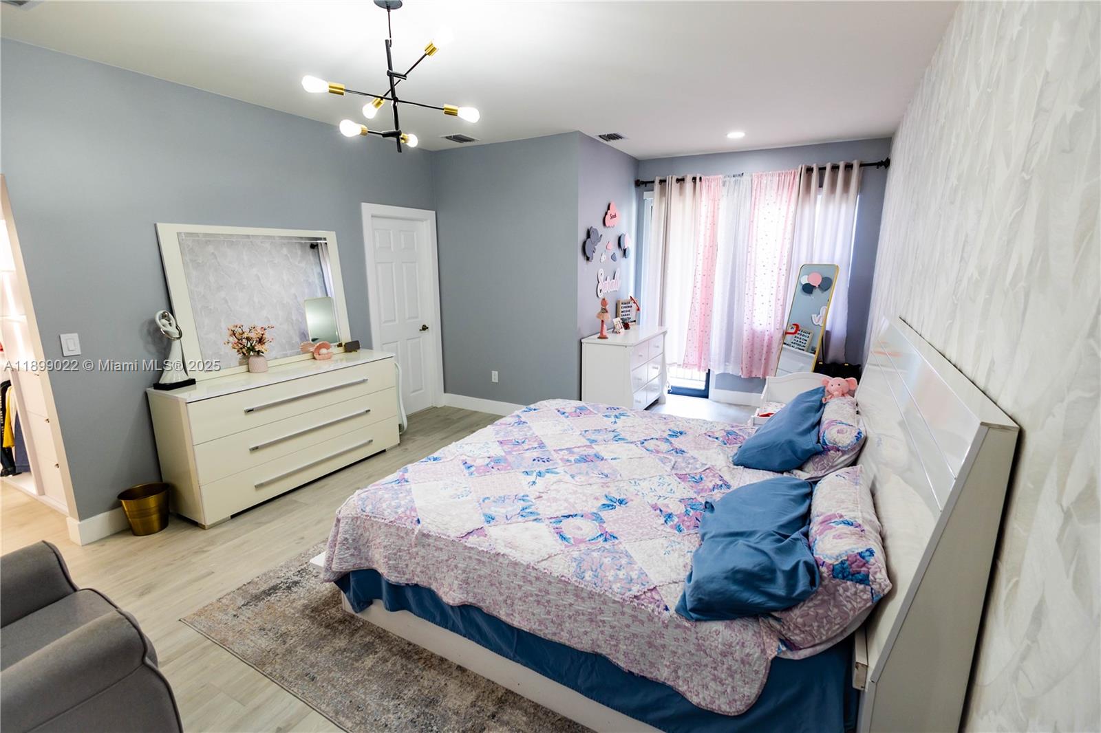 DORAL CAY - Residential Lease