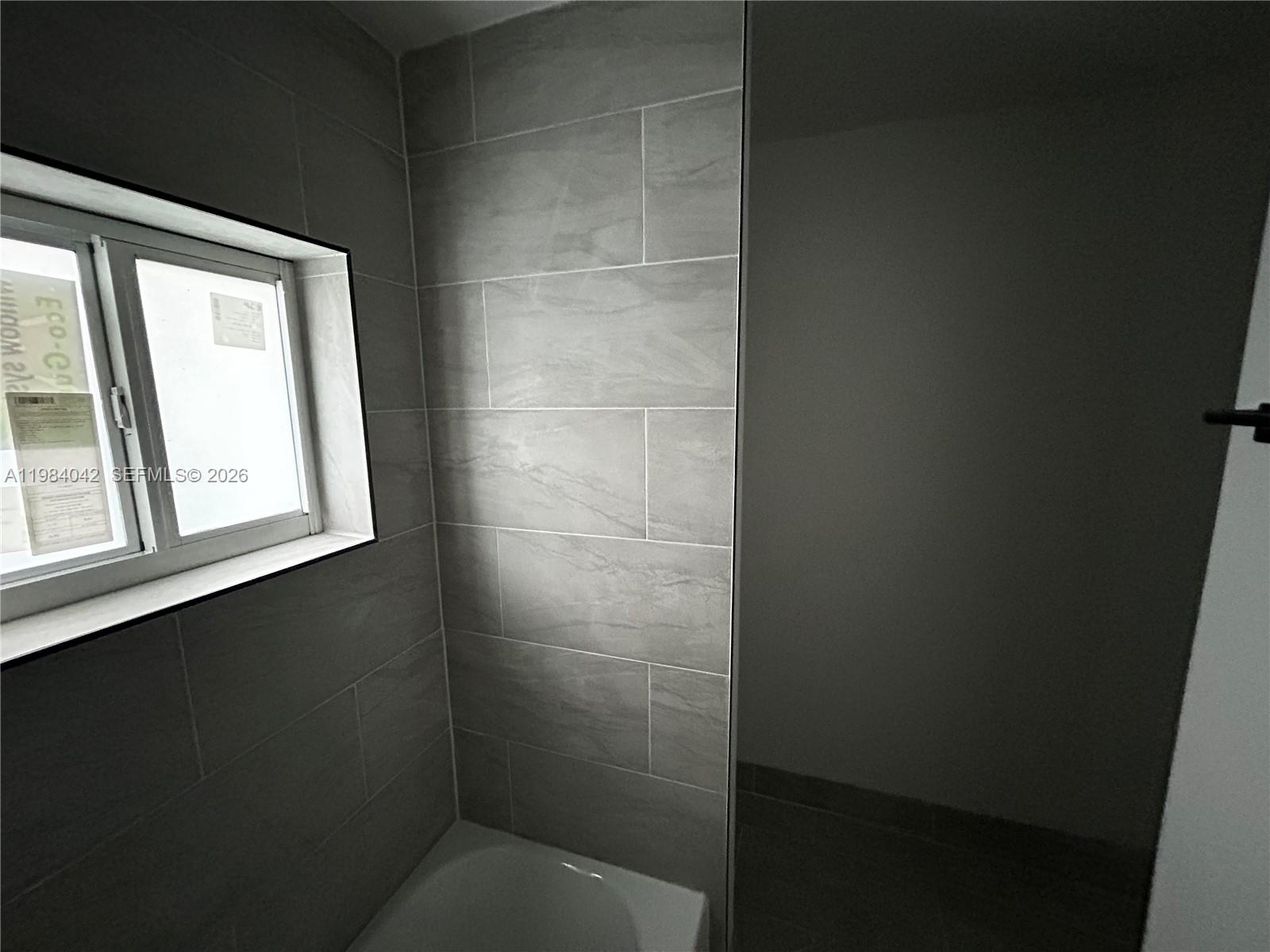 CARVER RANCHES - Residential Lease