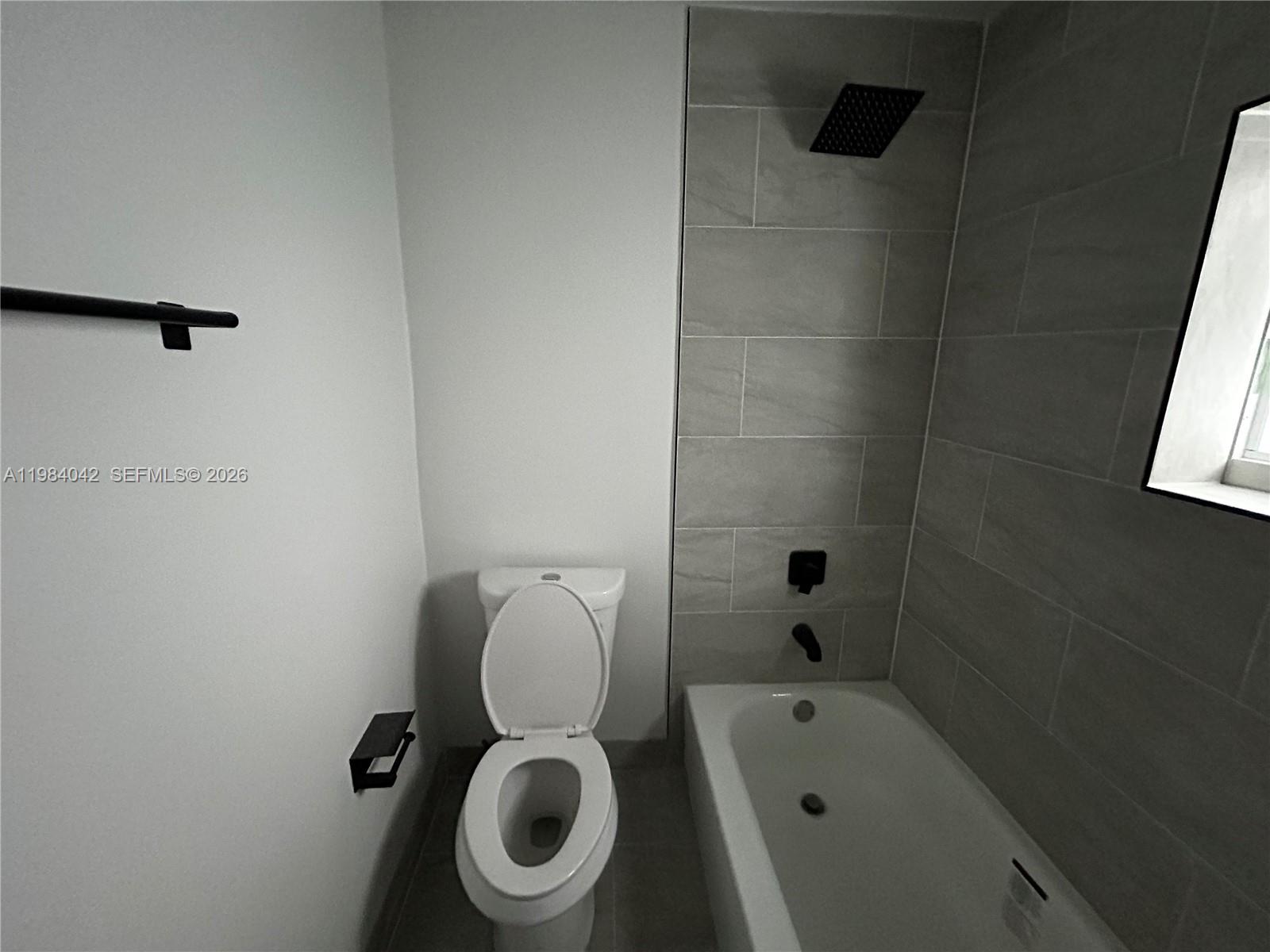 CARVER RANCHES - Residential Lease