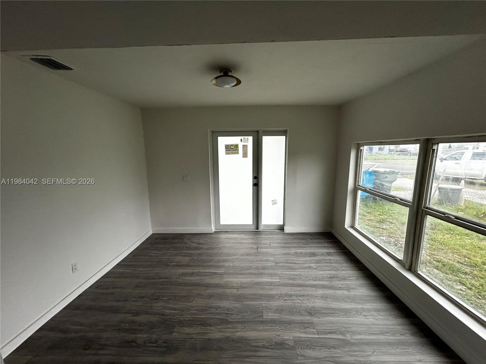 CARVER RANCHES - Residential Lease