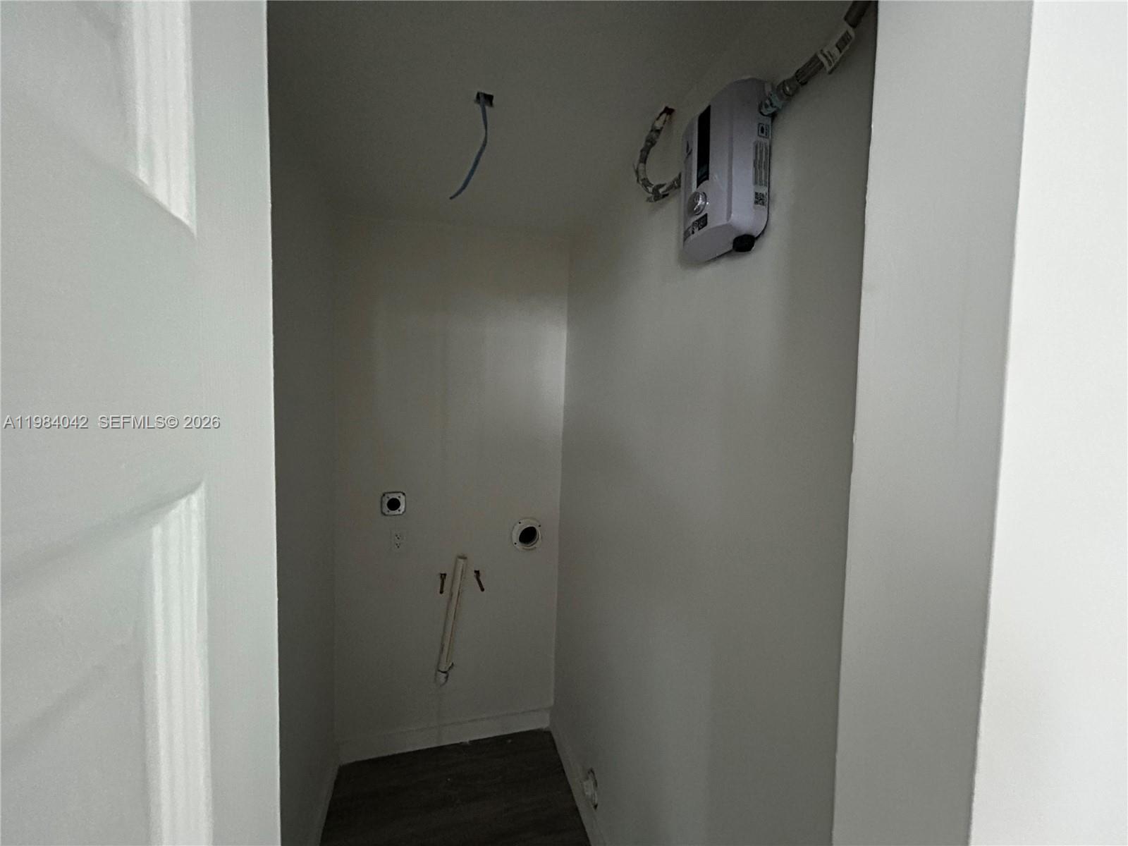 CARVER RANCHES - Residential Lease