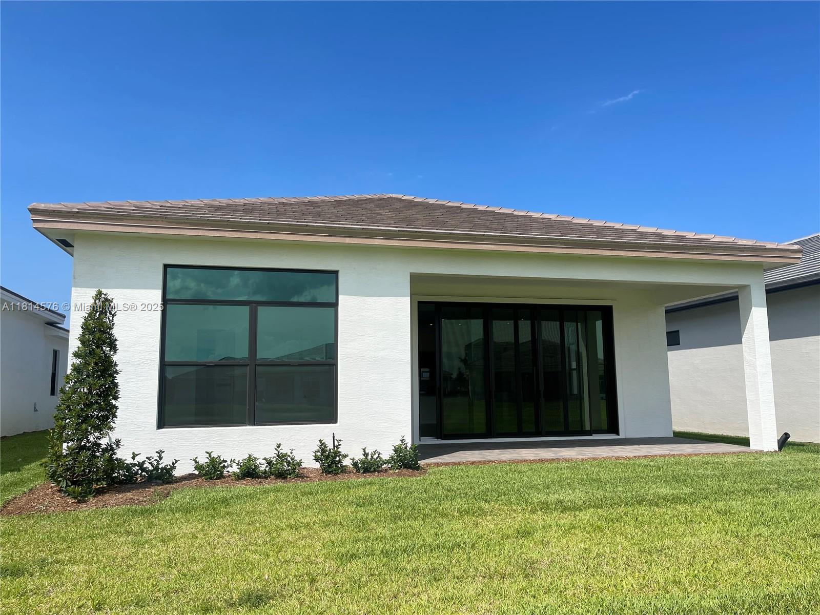 VERANO SOUTH PUD 1 - POD - Residential Lease