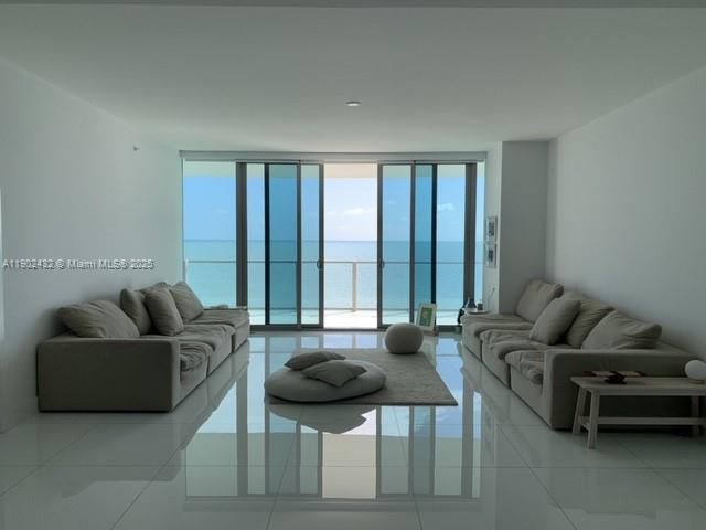 OCEANA KEY BISCAYNE CONDO - Residential Lease