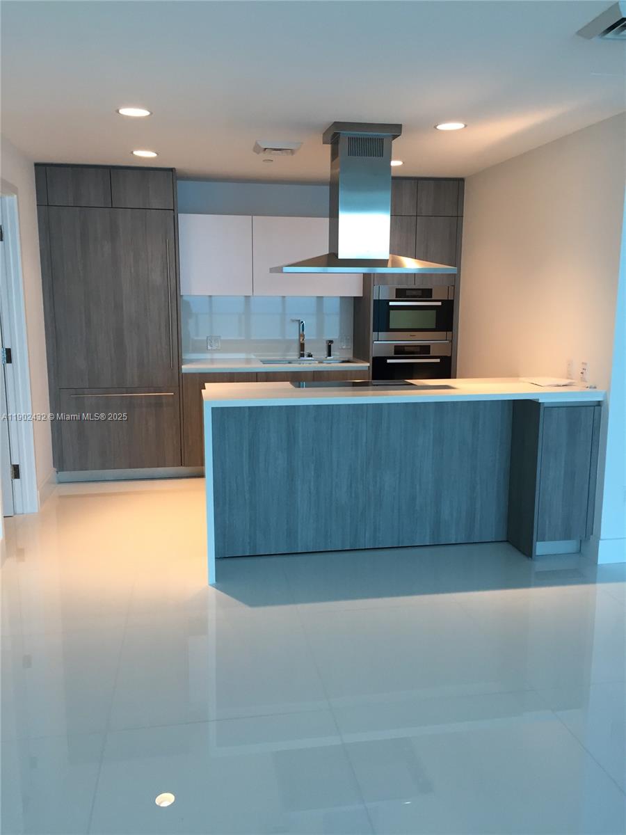 OCEANA KEY BISCAYNE CONDO - Residential Lease