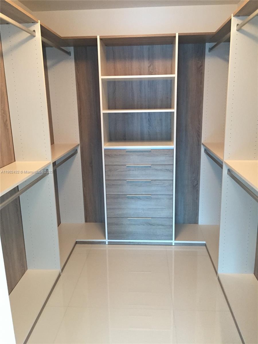 OCEANA KEY BISCAYNE CONDO - Residential Lease