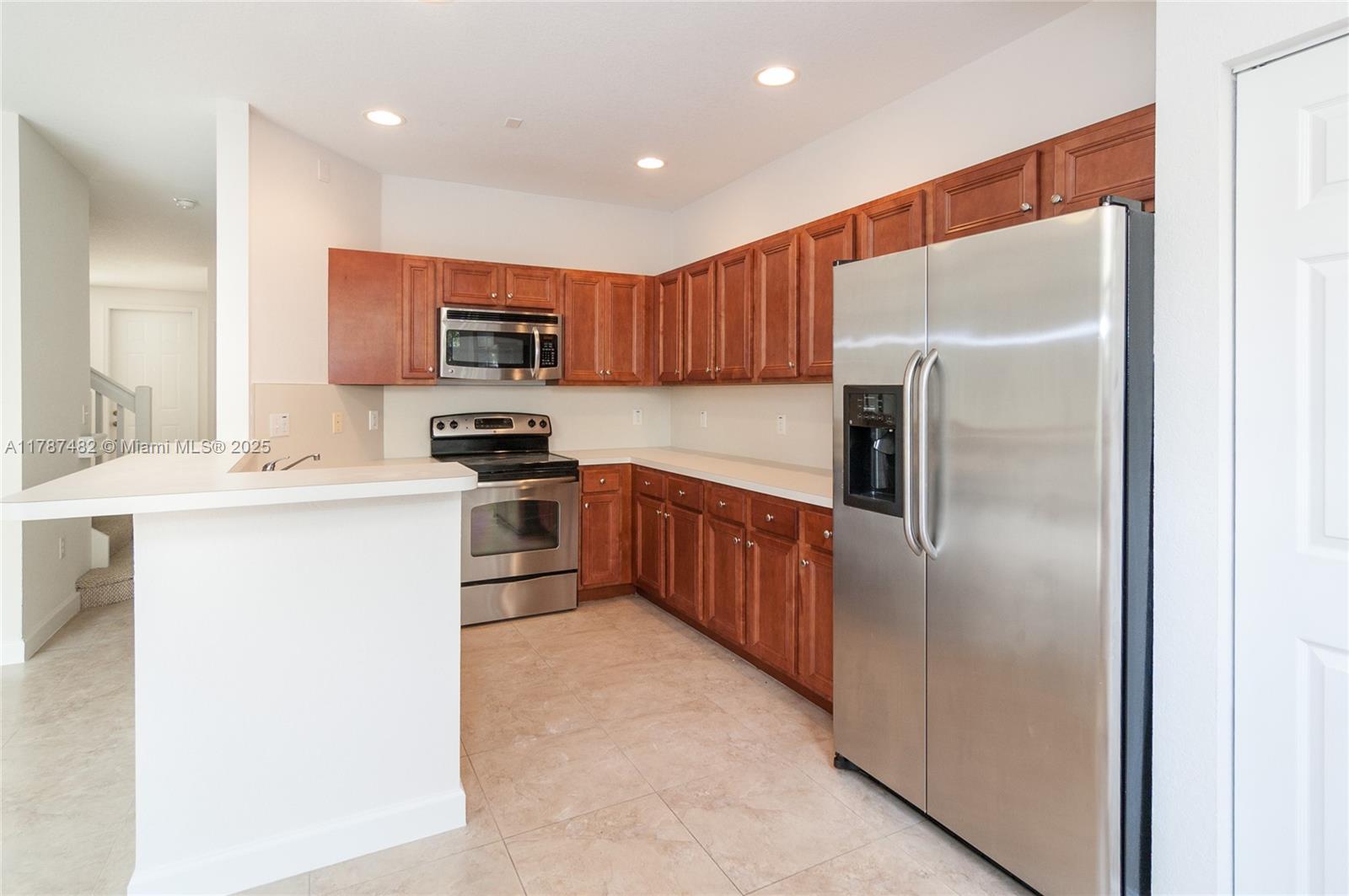 Rental Property at 1028 Ne 207th Ter 1028, Miami, Broward County, Florida - Bedrooms: 3 
Bathrooms: 3  - $3,100 MO.