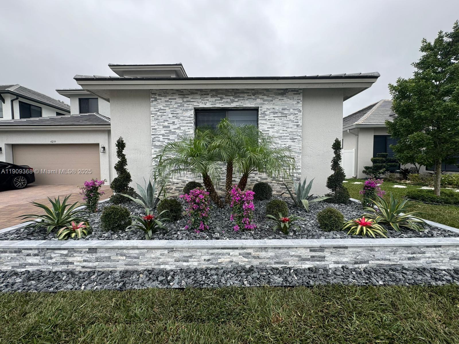 TUSCAN ISLES - Residential Lease