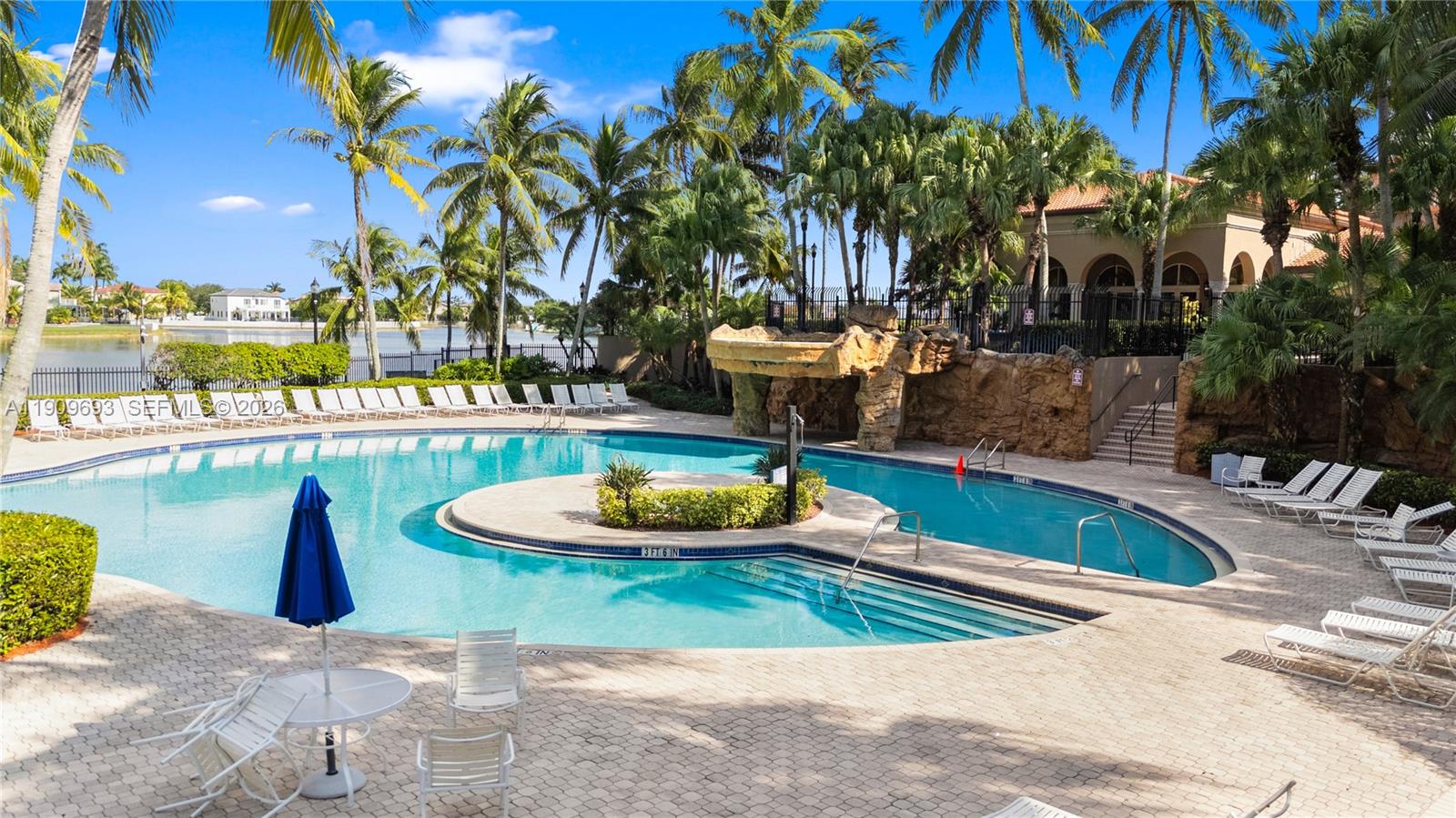 RIVIERA ISLES II - Residential