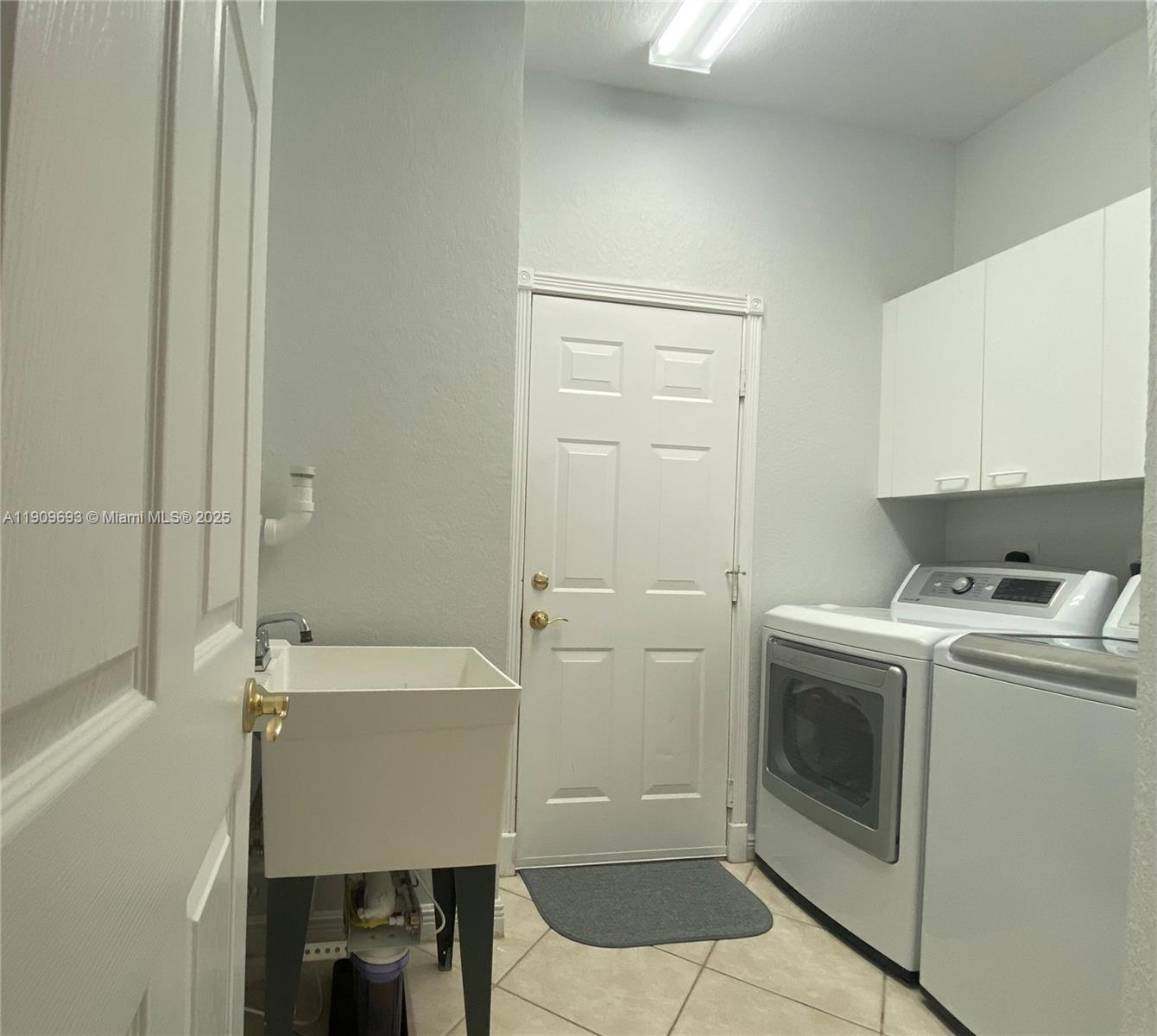 RIVIERA ISLES II - Residential