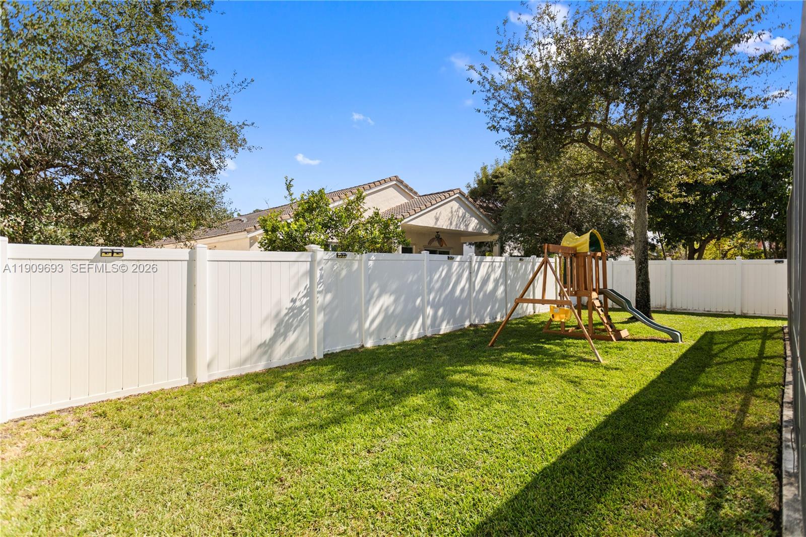 RIVIERA ISLES II - Residential