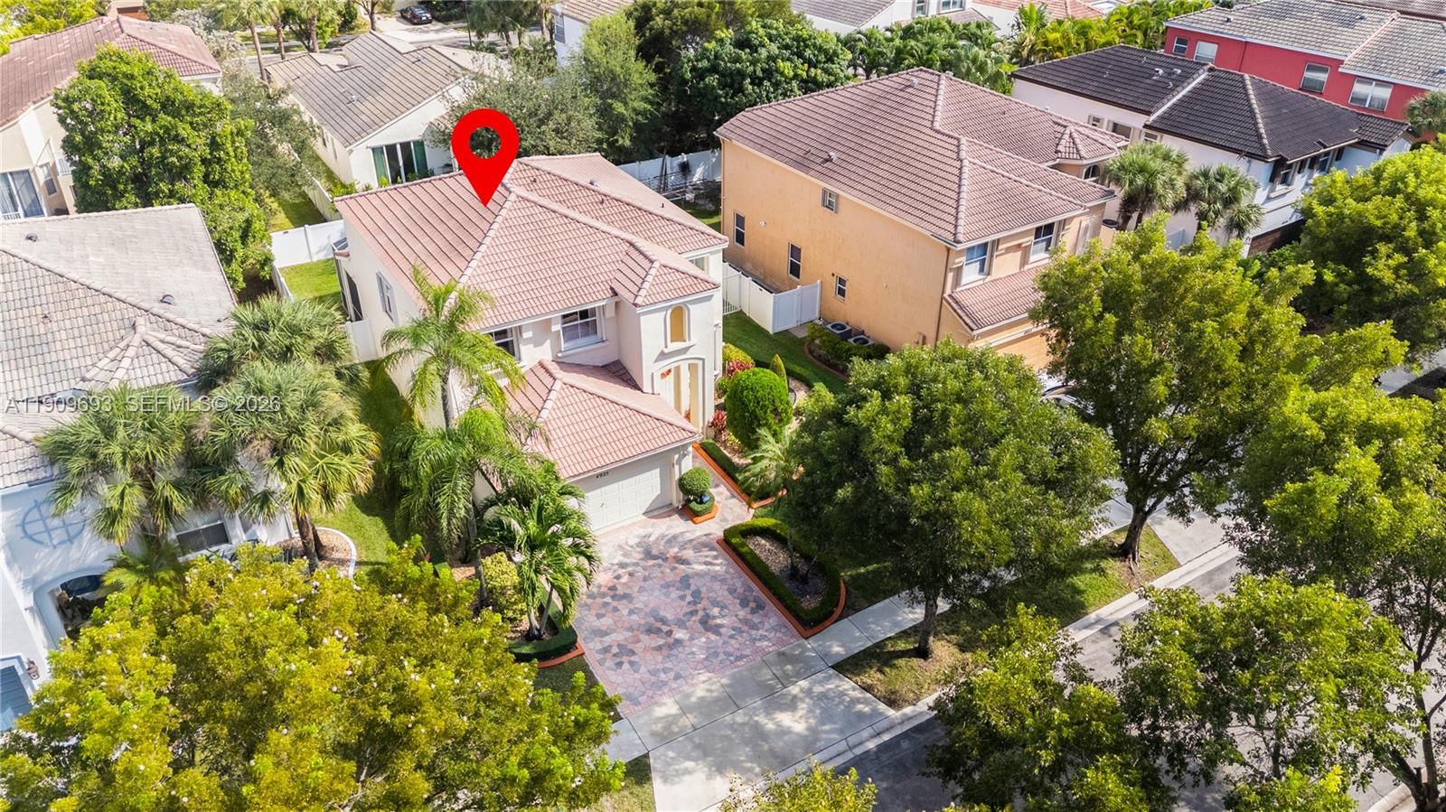 RIVIERA ISLES II - Residential