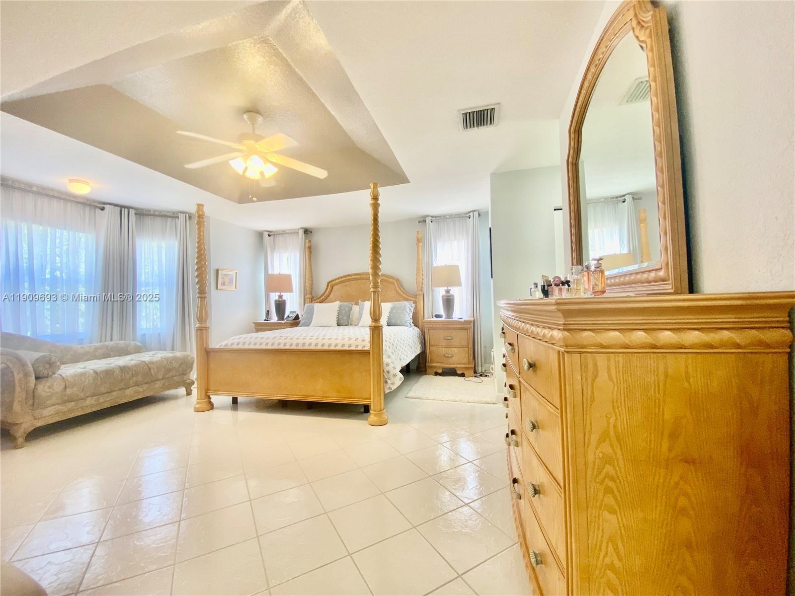 RIVIERA ISLES II - Residential