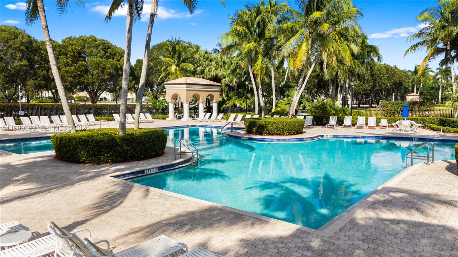 RIVIERA ISLES II - Residential