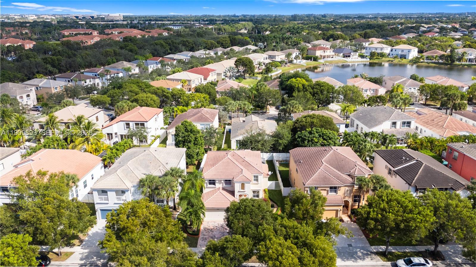 RIVIERA ISLES II - Residential