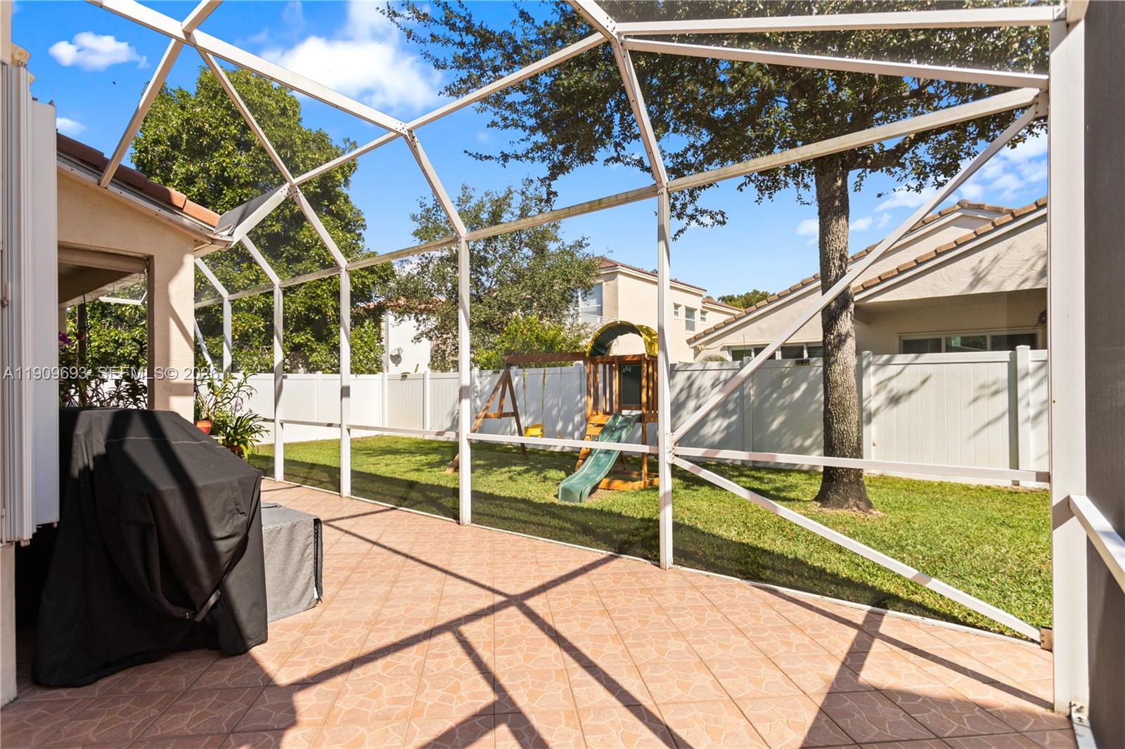 RIVIERA ISLES II - Residential