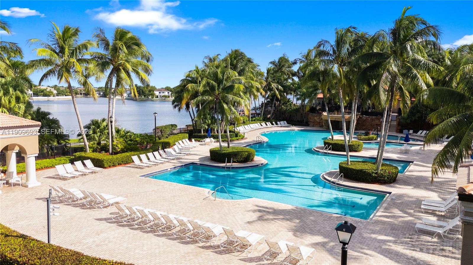 RIVIERA ISLES II - Residential