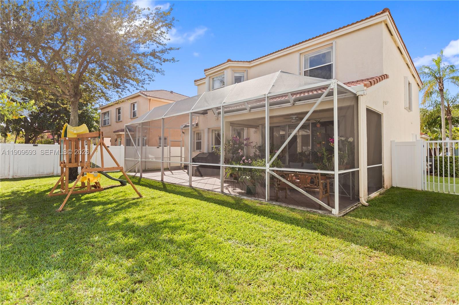 RIVIERA ISLES II - Residential