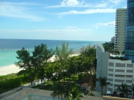 THE CASABLANCA CONDO - Residential