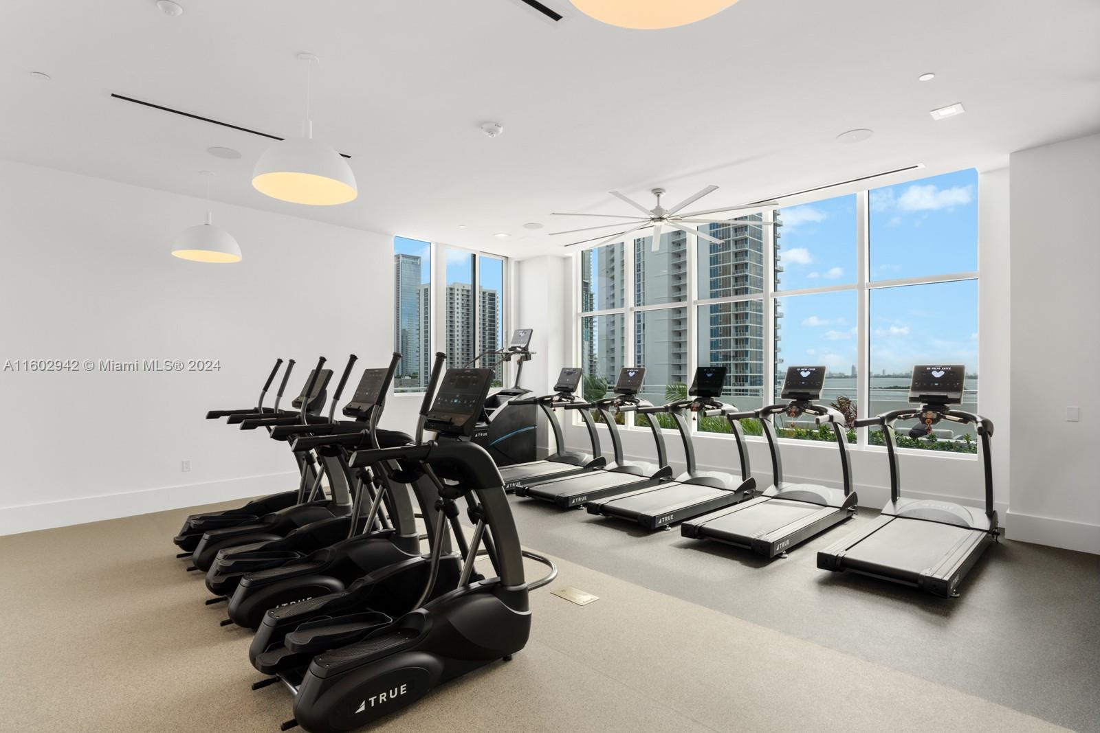 CORAL PARK - Residential Lease