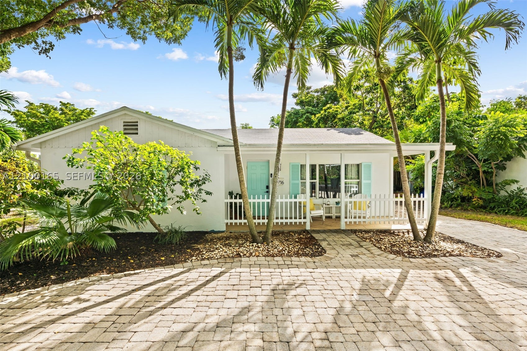 716 NE 11th Ave - Image 1