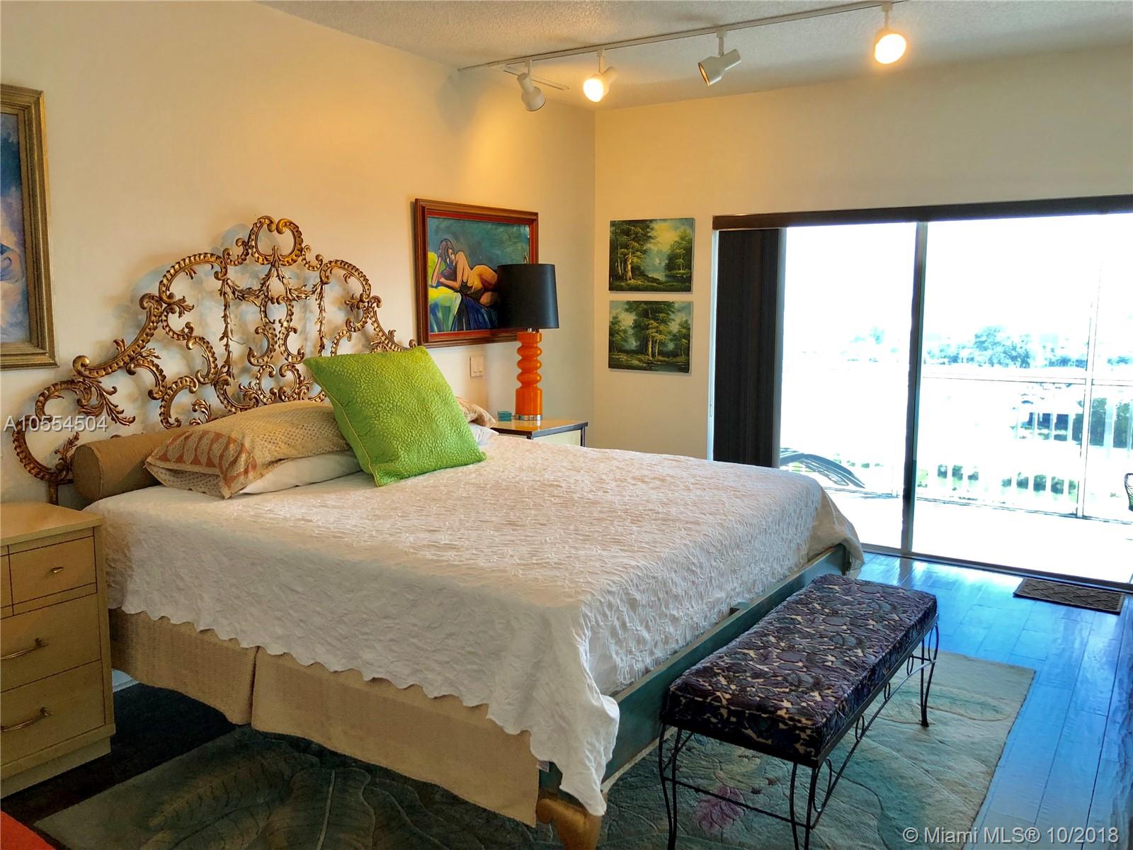 HILLCREST EAST 25 CONDO - Residential