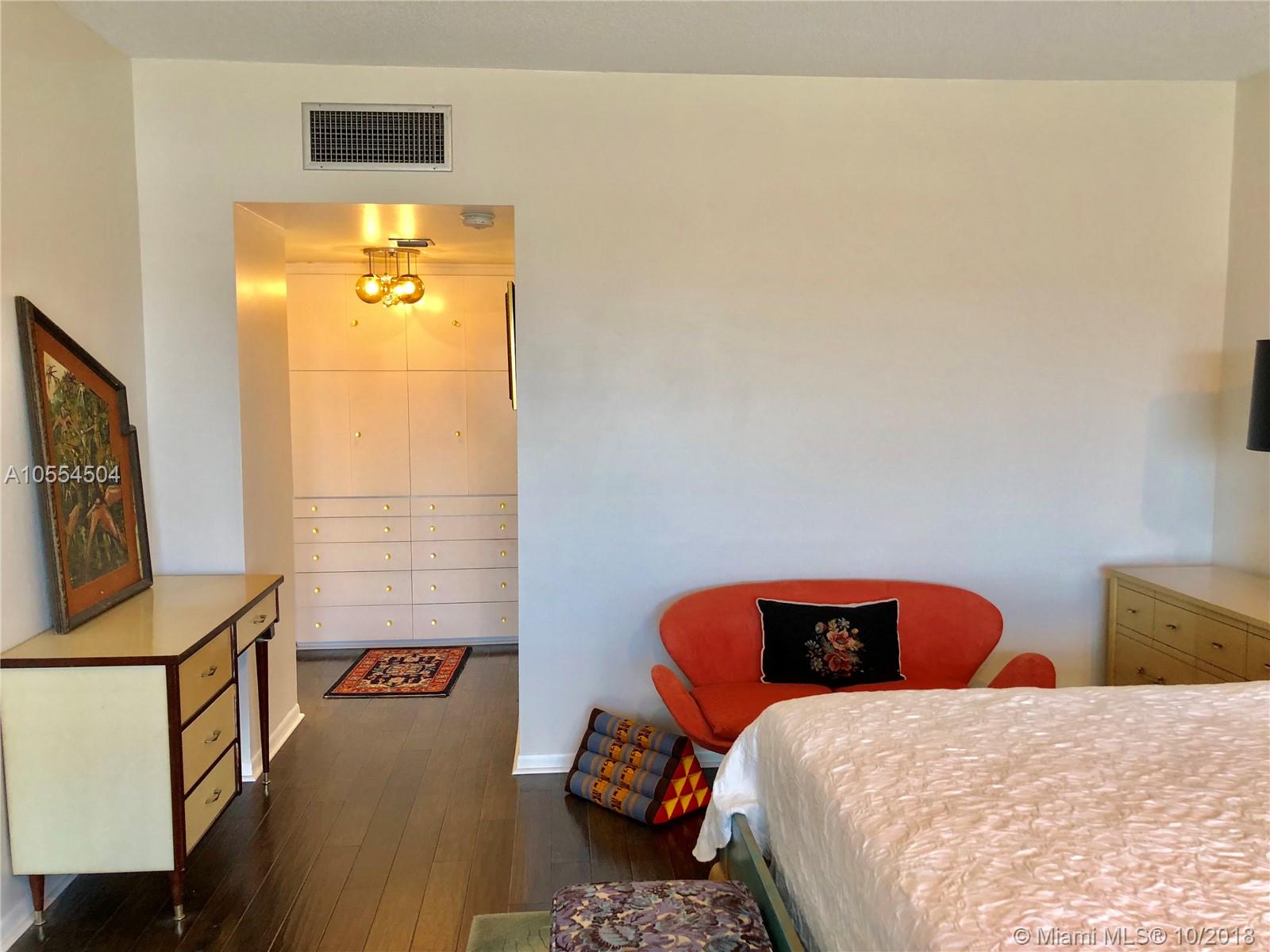 HILLCREST EAST 25 CONDO - Residential