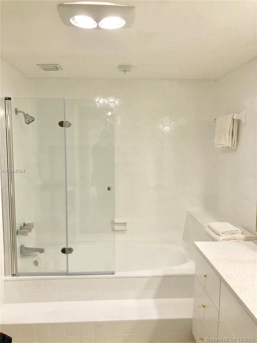 HILLCREST EAST 25 CONDO - Residential