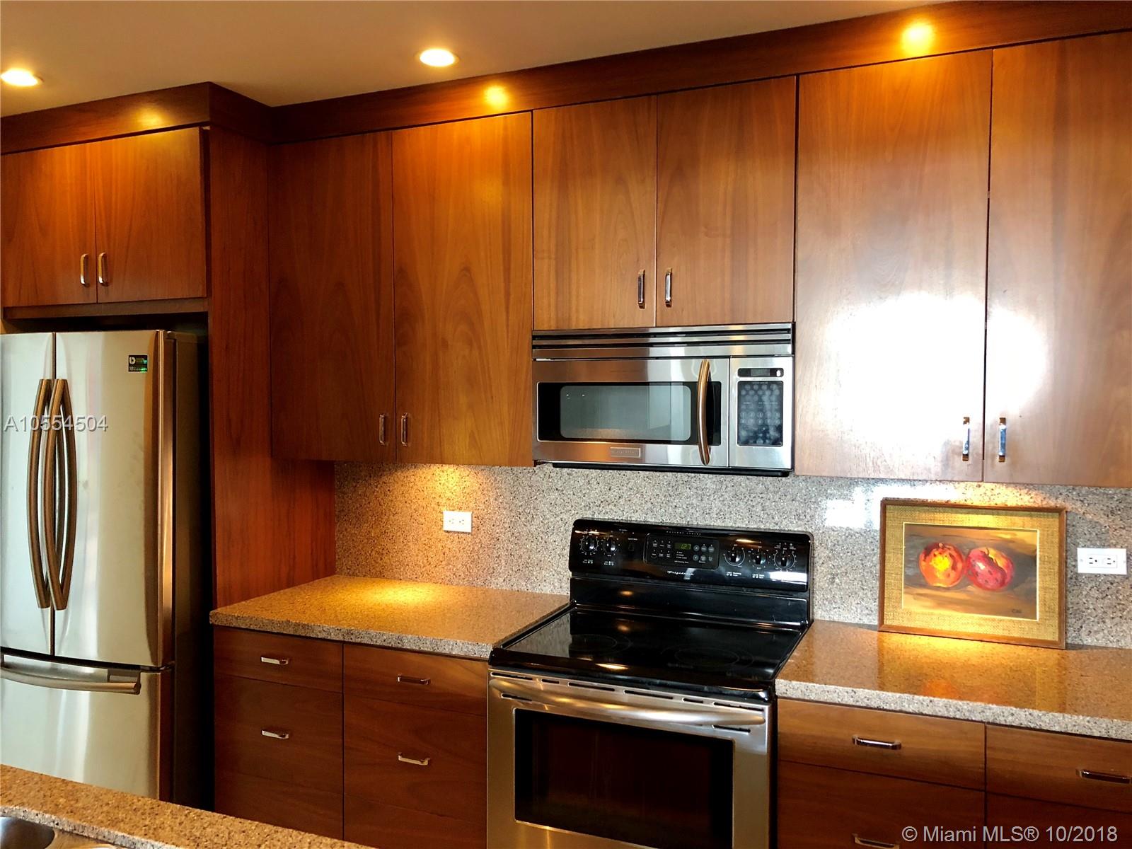 HILLCREST EAST 25 CONDO - Residential