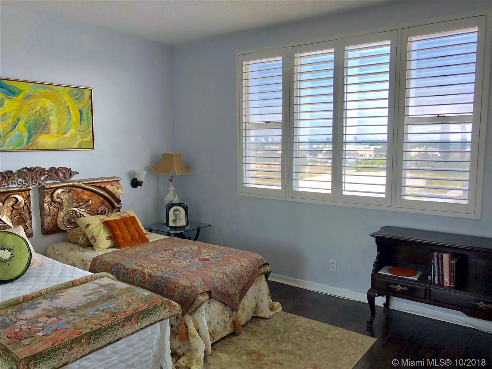 HILLCREST EAST 25 CONDO - Residential