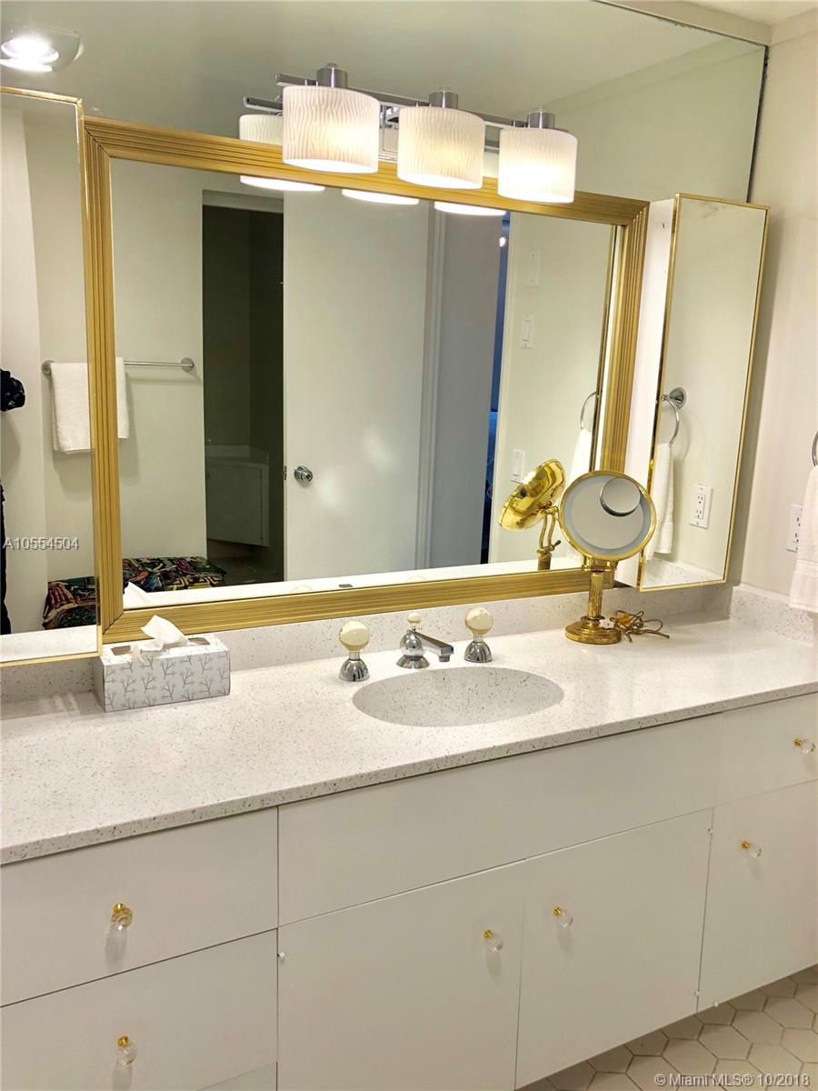 HILLCREST EAST 25 CONDO - Residential