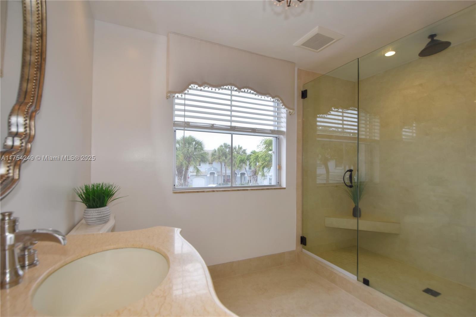 HAWKES BLUFF - Residential