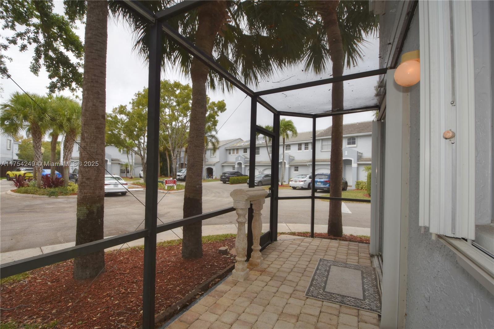 HAWKES BLUFF - Residential