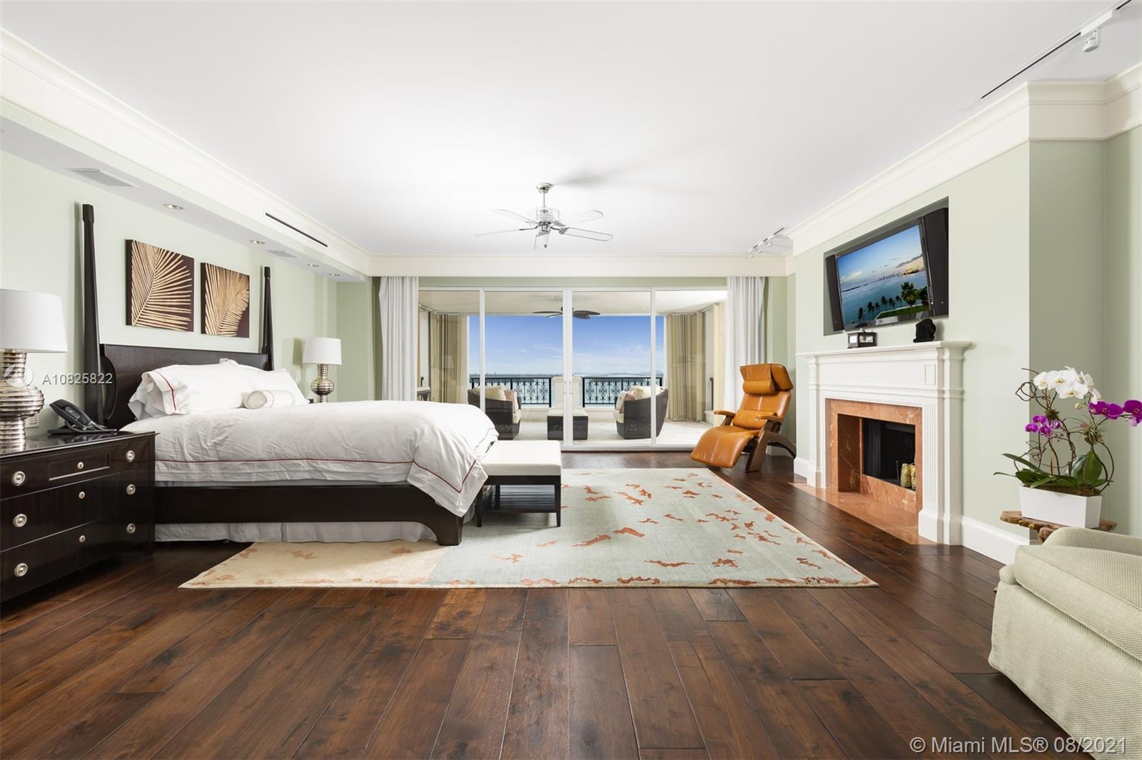 BAYVIEW FISHER ISL CONDO - Residential