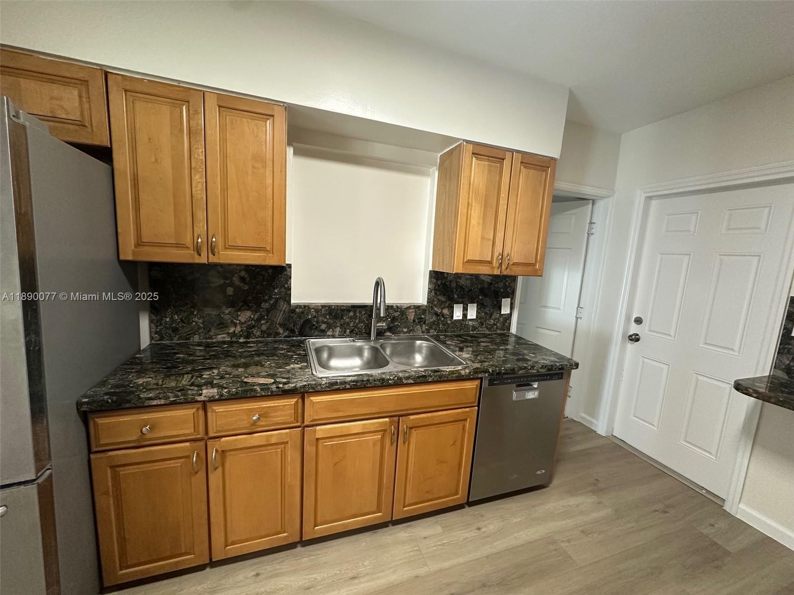 WAVERLY PLACE - Residential Lease