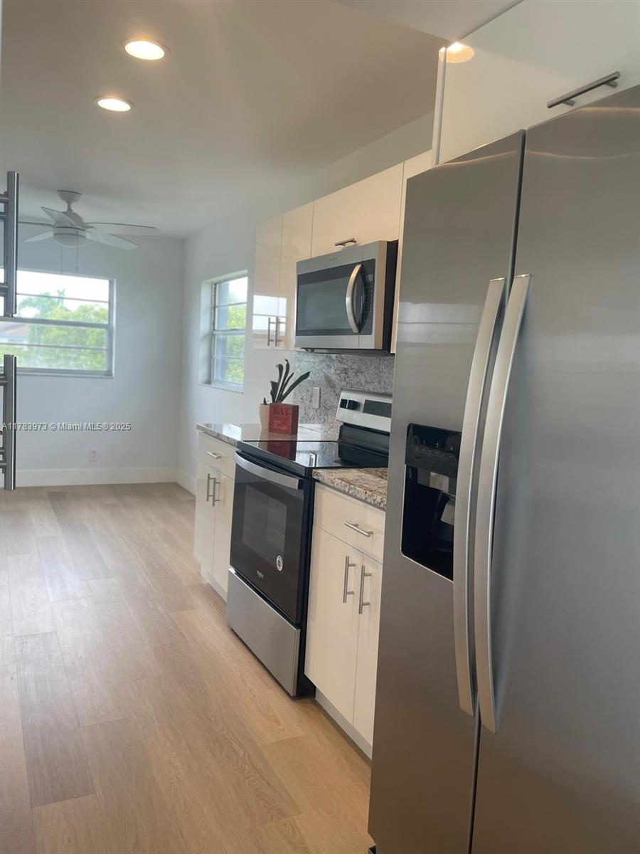 CAMBRIDGE AT CENTURY VILL - Residential Lease