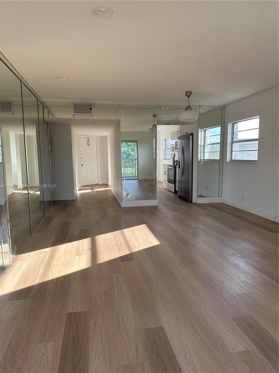 CAMBRIDGE AT CENTURY VILL - Residential Lease