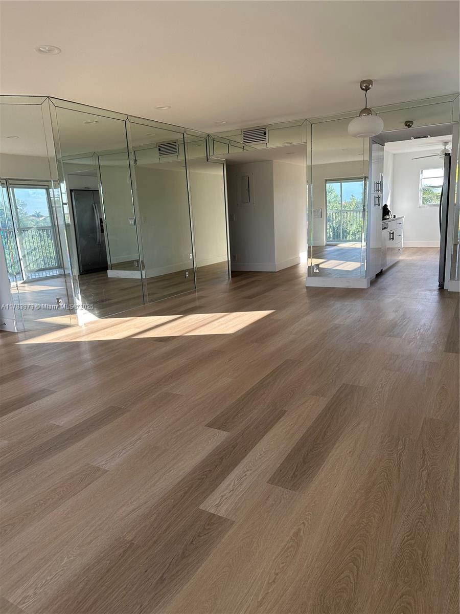 CAMBRIDGE AT CENTURY VILL - Residential Lease