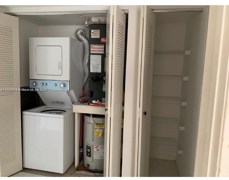 CAMBRIDGE AT CENTURY VILL - Residential Lease