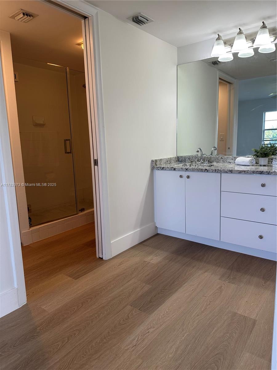 CAMBRIDGE AT CENTURY VILL - Residential Lease