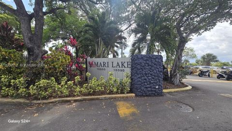 Photo of 10090 NW 80th Ct #1406, Hialeah Gardens, FL 33016 (MLS # A12009512)